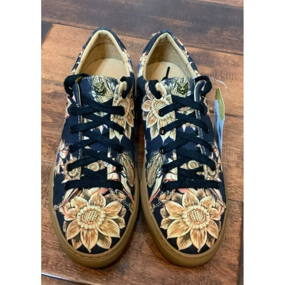 GUCCI Black & Tan Floral Lace-Up Sneakers Flats, Size 6 (US) - Picture 2 of 9